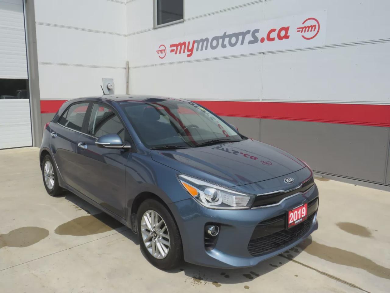 Used 2019 Kia Rio 5-Door EX (**SAFETY/CERTIFIED!!**ALLOY RIMS**SUNROOF**HEATED SEATS/STEERING WHEEL**LEATHER WRAPPED STEERING WHEEL**REVERSE CAMERA**SPORT MODE**DIGITAL TOUCHSCREEN**PUSH BUTTON START**CRUISE CONTROL**BLUETOOTH**USB/AUX**) for sale in Tillsonburg, ON