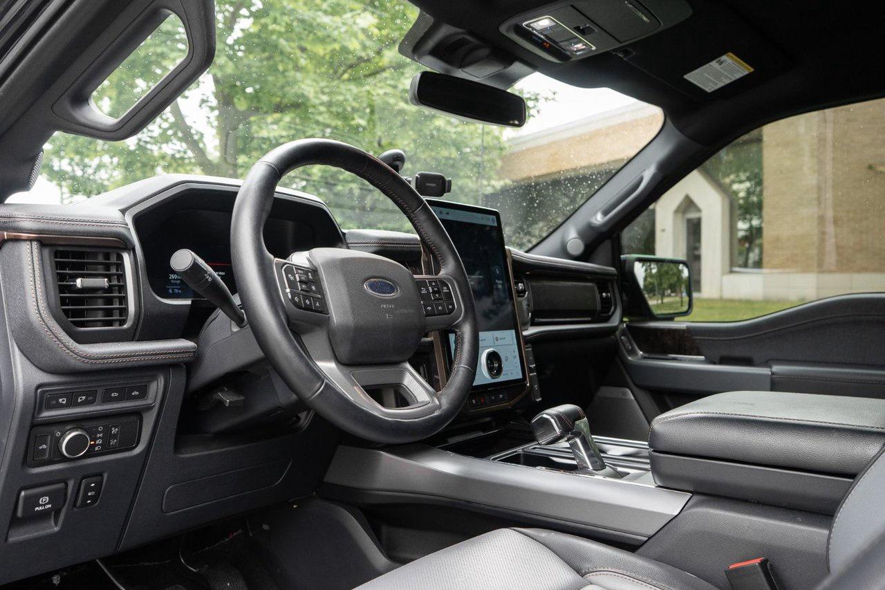 2022 Ford F-150 Lightning Lariat Photo