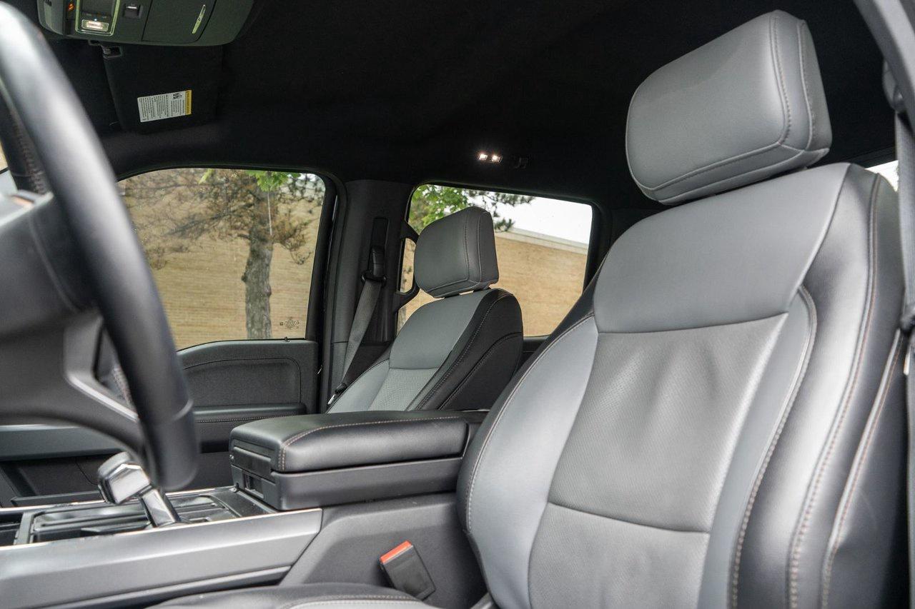 2022 Ford F-150 Lightning Lariat Photo