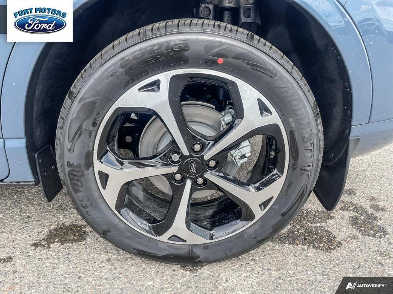 2025 Ford Escape ST-Line Elite Photo5
