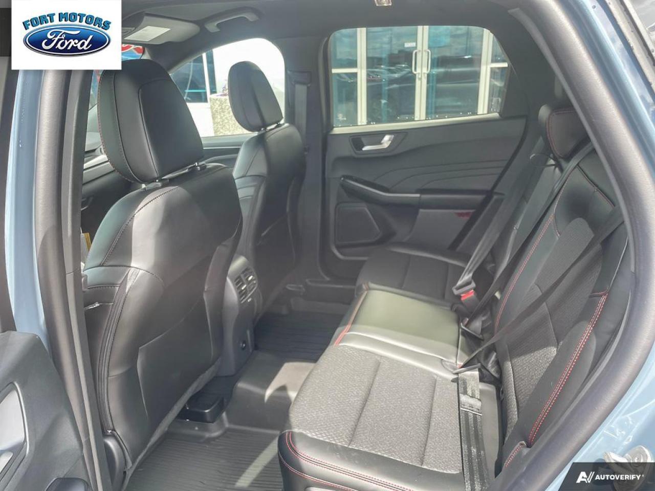 2025 Ford Escape ST-Line Elite Photo5