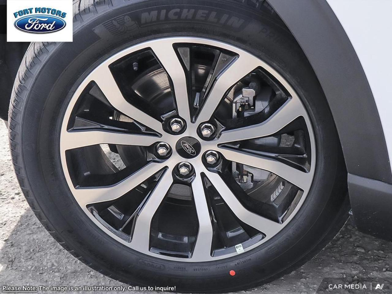 2025 Ford Explorer ST-Line Photo5