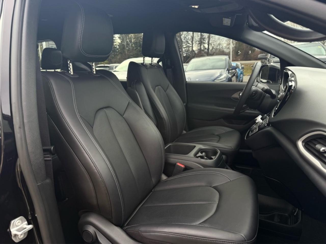 2025 Dodge Grand Caravan SXT  - Heated Seats Photo