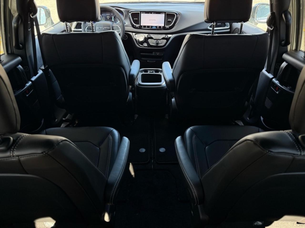 2025 Dodge Grand Caravan SXT  - Heated Seats Photo