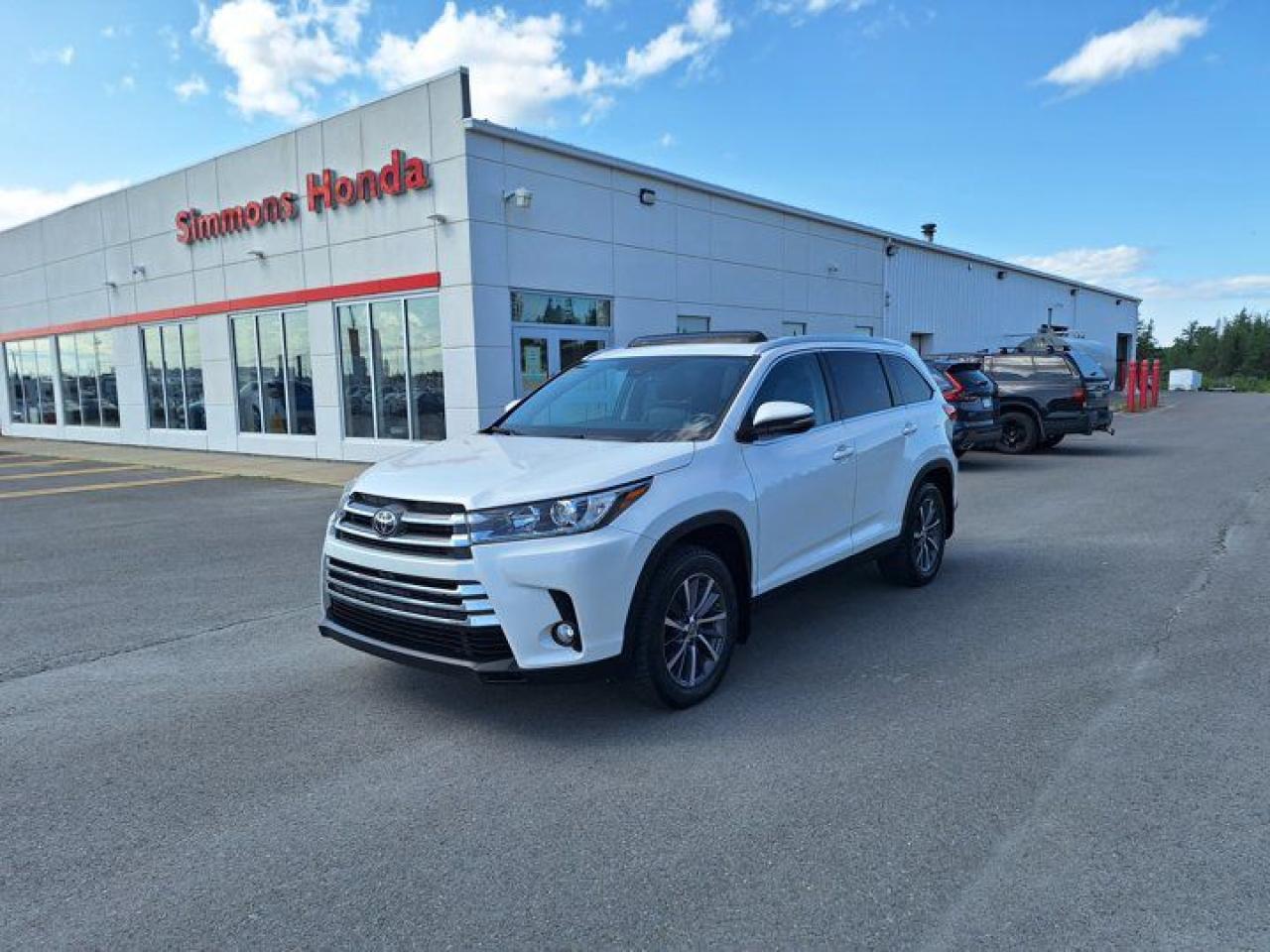 Used 2019 Toyota Highlander XLE for sale in Gander, NL