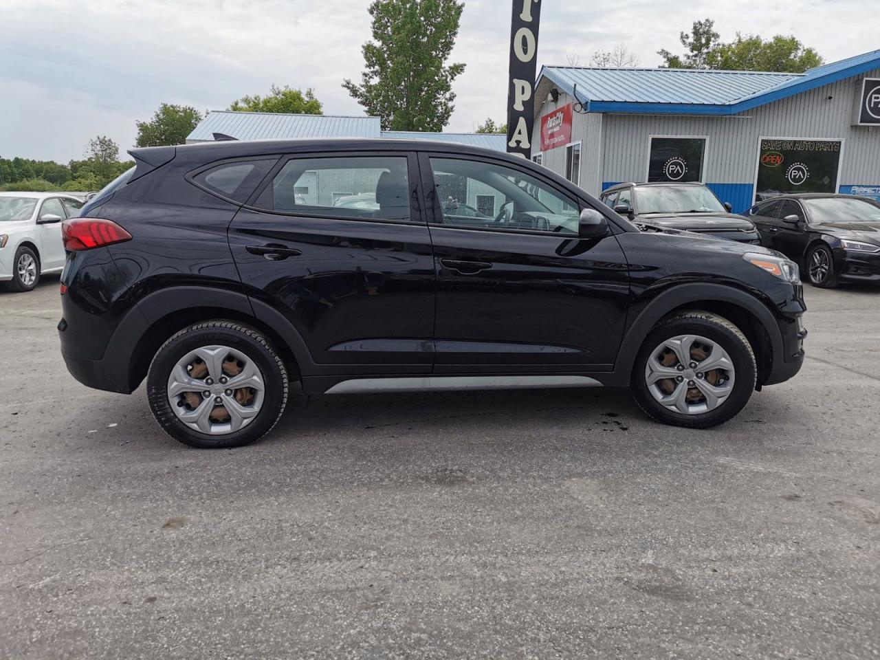 2019 Hyundai Tucson SE - Photo #6