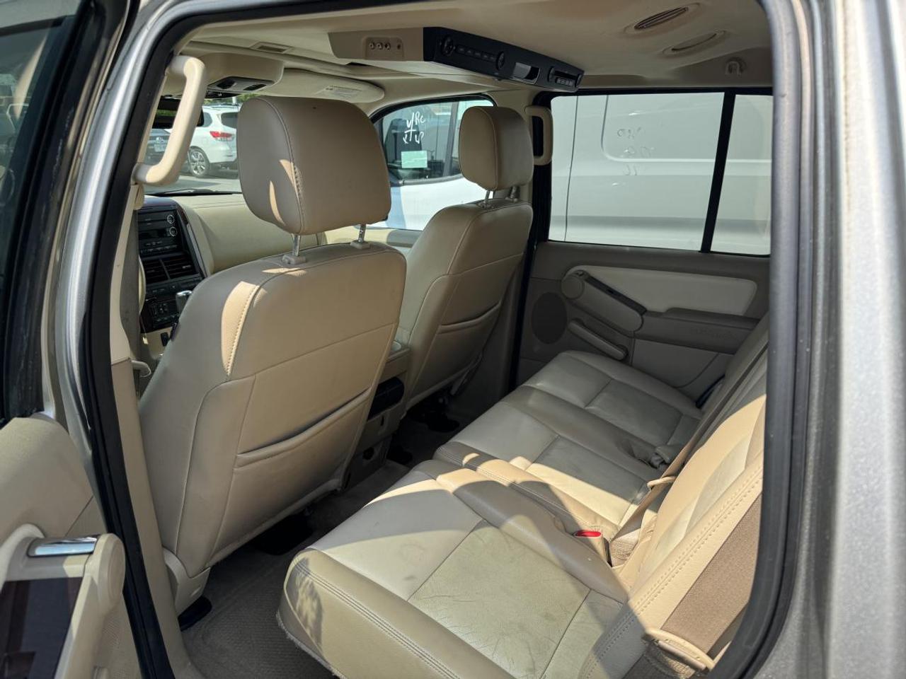 2008 Ford Explorer LIMITED Photo