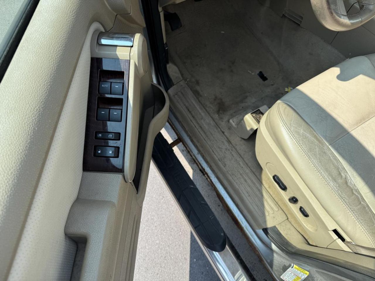 2008 Ford Explorer LIMITED Photo