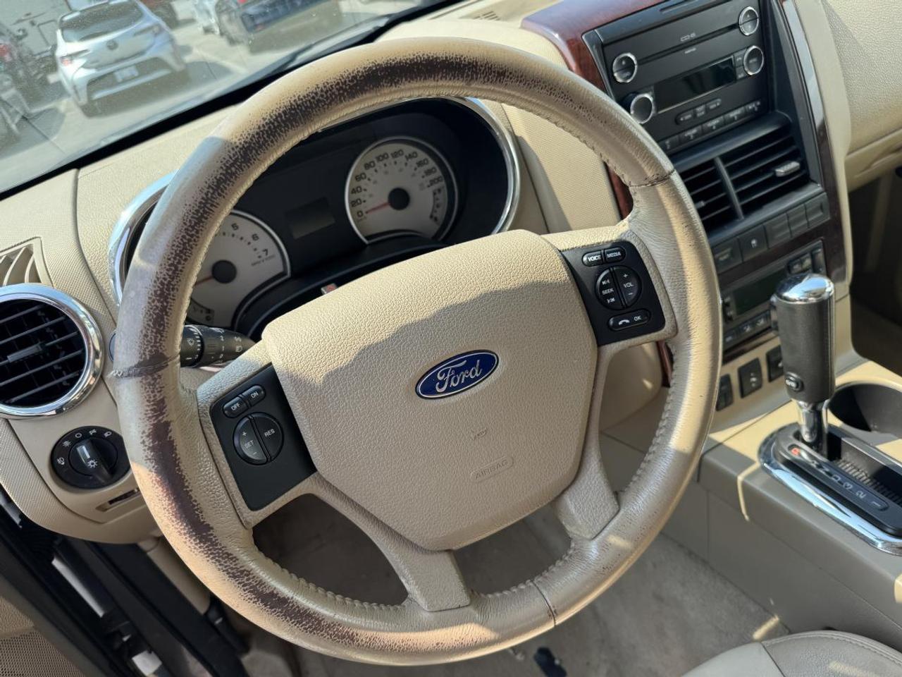 2008 Ford Explorer LIMITED Photo