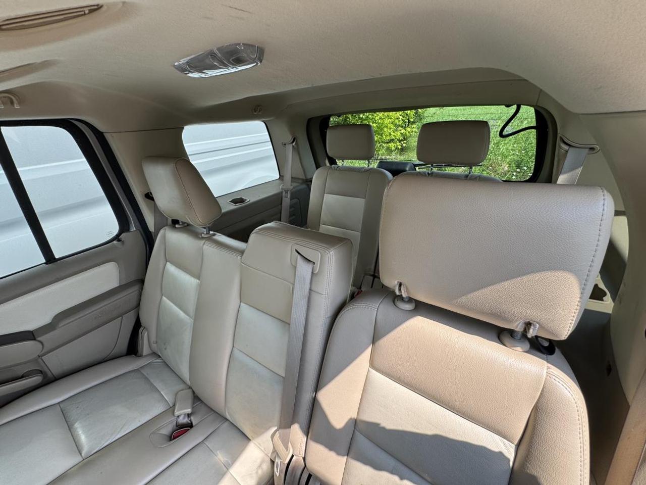 2008 Ford Explorer LIMITED Photo