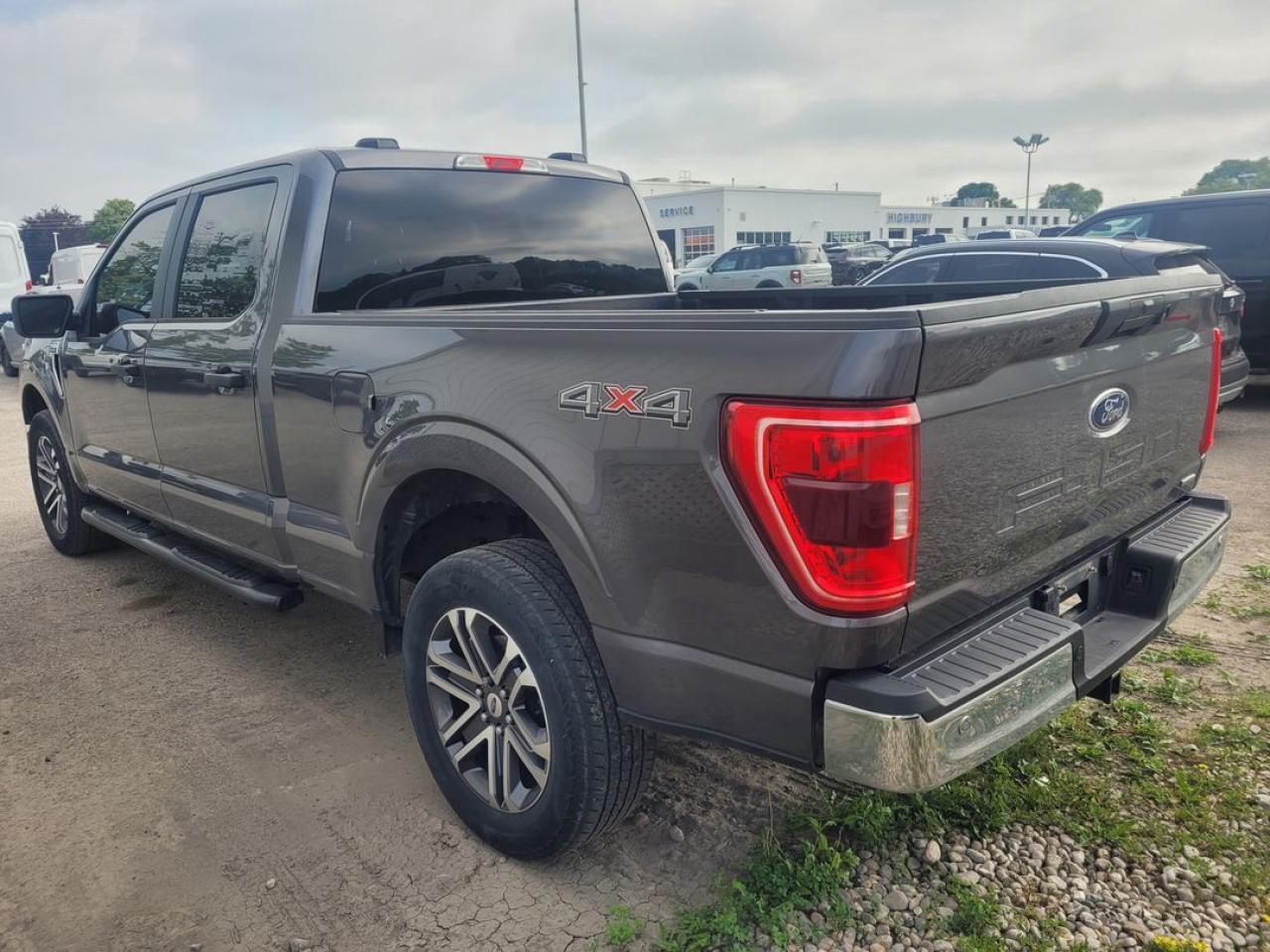 2022 Ford F-150 XLT Photo2