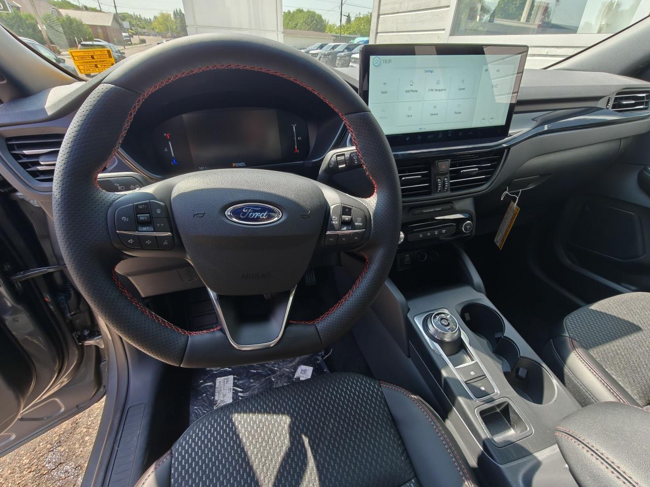 2025 Ford Escape ST-Line AWD Photo5