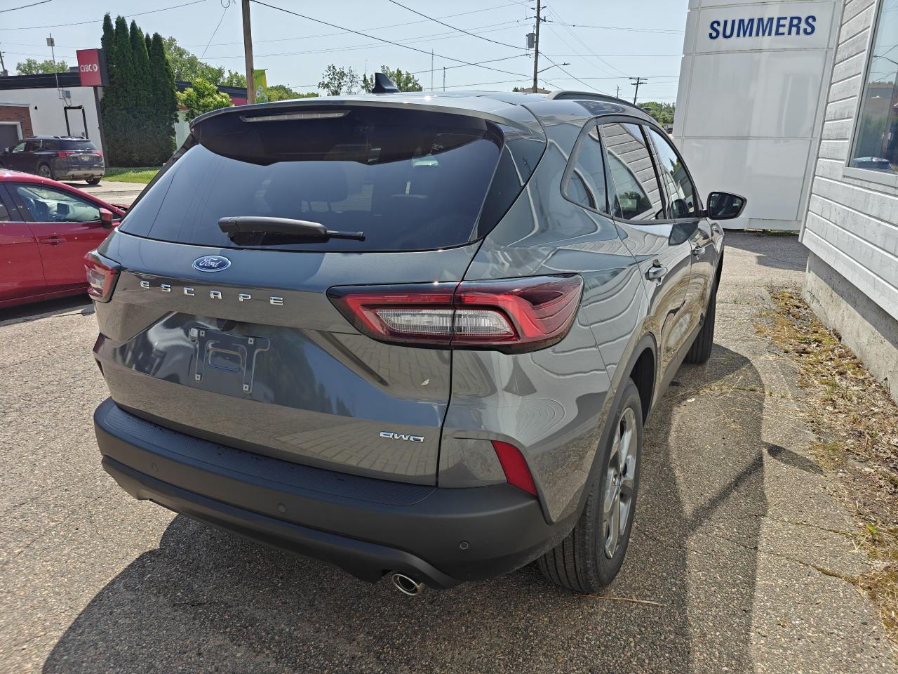 2025 Ford Escape ST-Line AWD Photo5