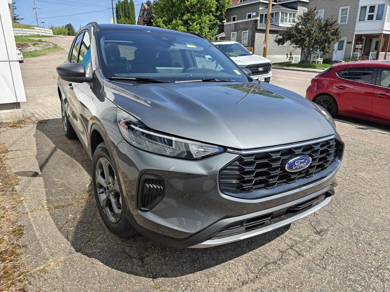 2025 Ford Escape ST-Line AWD Photo