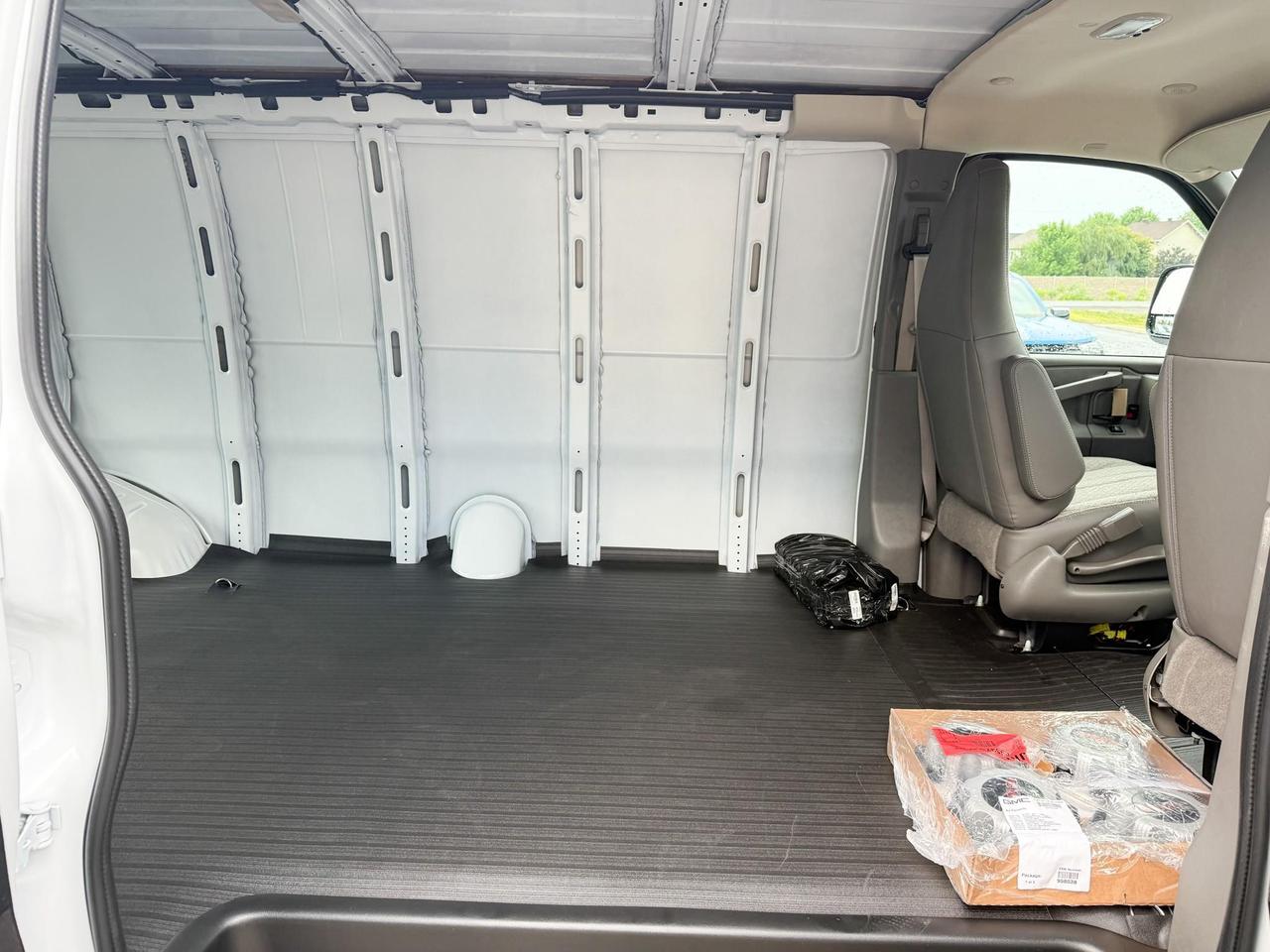 2025 GMC Savana 2500 Work Van 4.3L V6, REMOTE START/ENTRY, POWER DRIVER SEAT, AIR CONDITIONING, CRUISE CONTROL, MP3 PLAYER, BLUETOOTH, REAR VISION CAMERA Photo