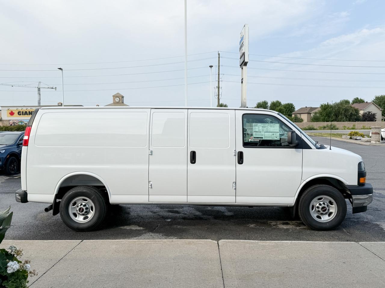 2025 GMC Savana 2500 Work Van 4.3L V6, REMOTE START/ENTRY, POWER DRIVER SEAT, AIR CONDITIONING, CRUISE CONTROL, MP3 PLAYER, BLUETOOTH, REAR VISION CAMERA Photo