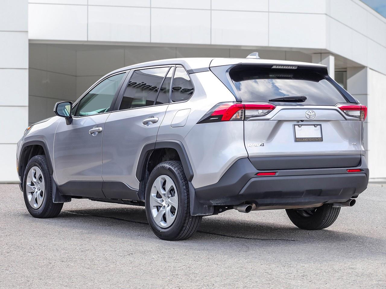 2023 Toyota RAV4 LE Photo