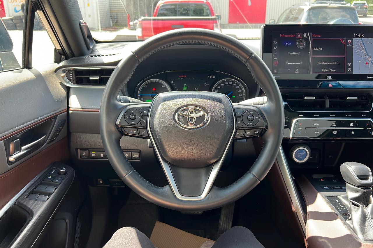 2022 Toyota Venza LIMITED Photo