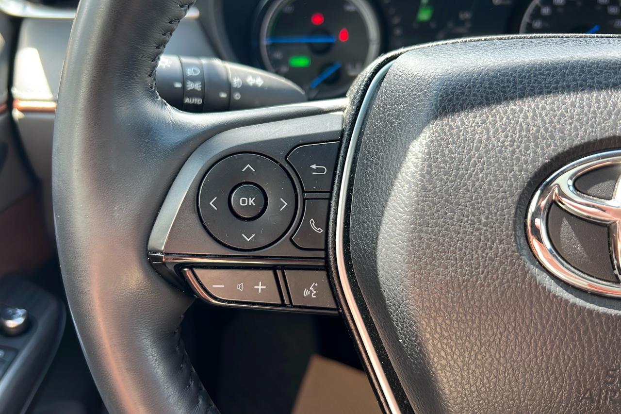 2022 Toyota Venza LIMITED Photo