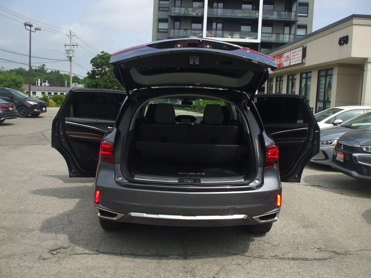 2017 Acura MDX SH-AWD 4dr Elite 6 Passenger Pkg - Photo #19