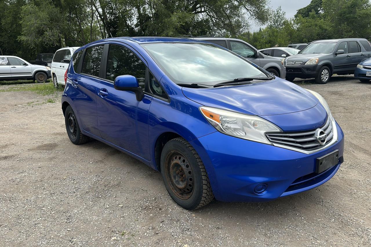 2014 Nissan Versa Note SV - Photo #6
