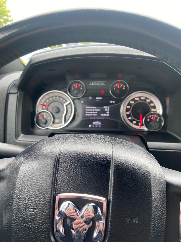 2018 RAM 1500 SPORT Photo12
