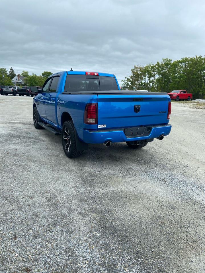 2018 RAM 1500 SPORT Photo22