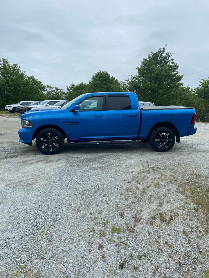 2018 RAM 1500 SPORT Photo23