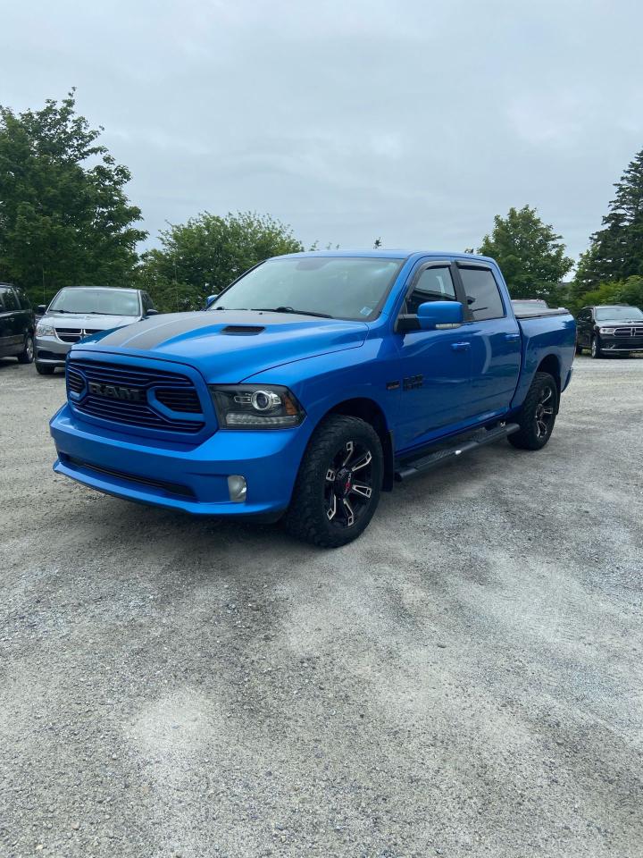 2018 RAM 1500 SPORT Photo16