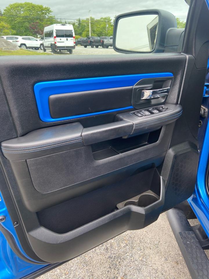 2018 RAM 1500 SPORT Photo24