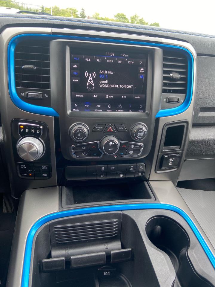 2018 RAM 1500 SPORT Photo28