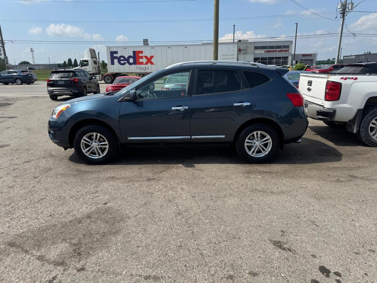 2013 Nissan Rogue S, ONLY 118KMS, WELL MAINTAINED, AWD, CERTIFIED - Photo #2