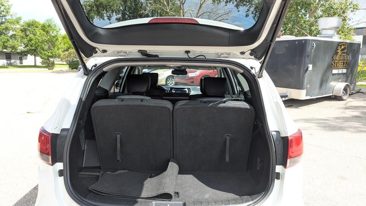 2017 Hyundai Santa Fe XL AWD 4dr Luxury - Photo #17