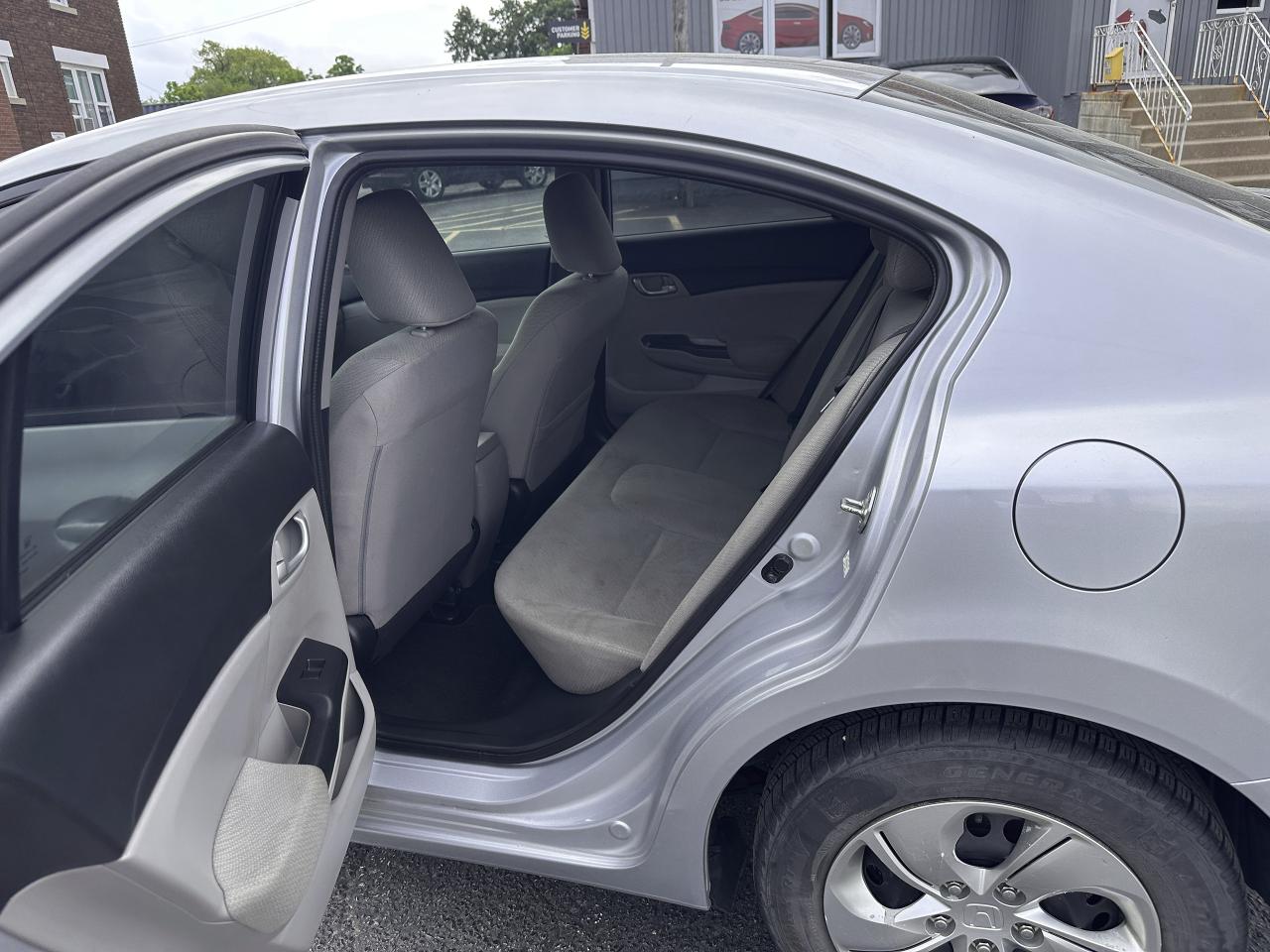 2013 Honda Civic LX Photo4