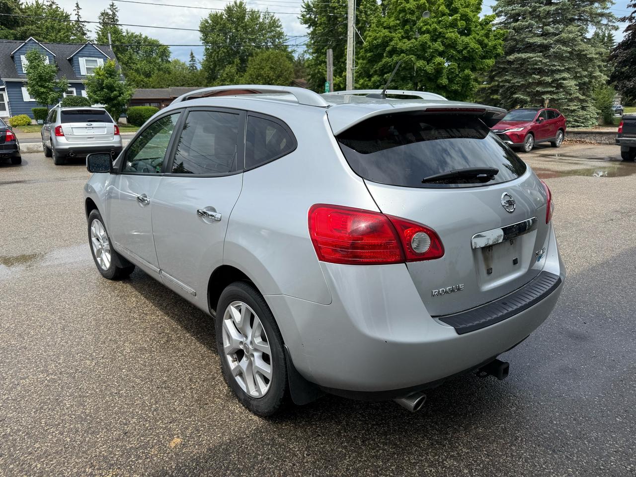 2013 Nissan Rogue SL Photo