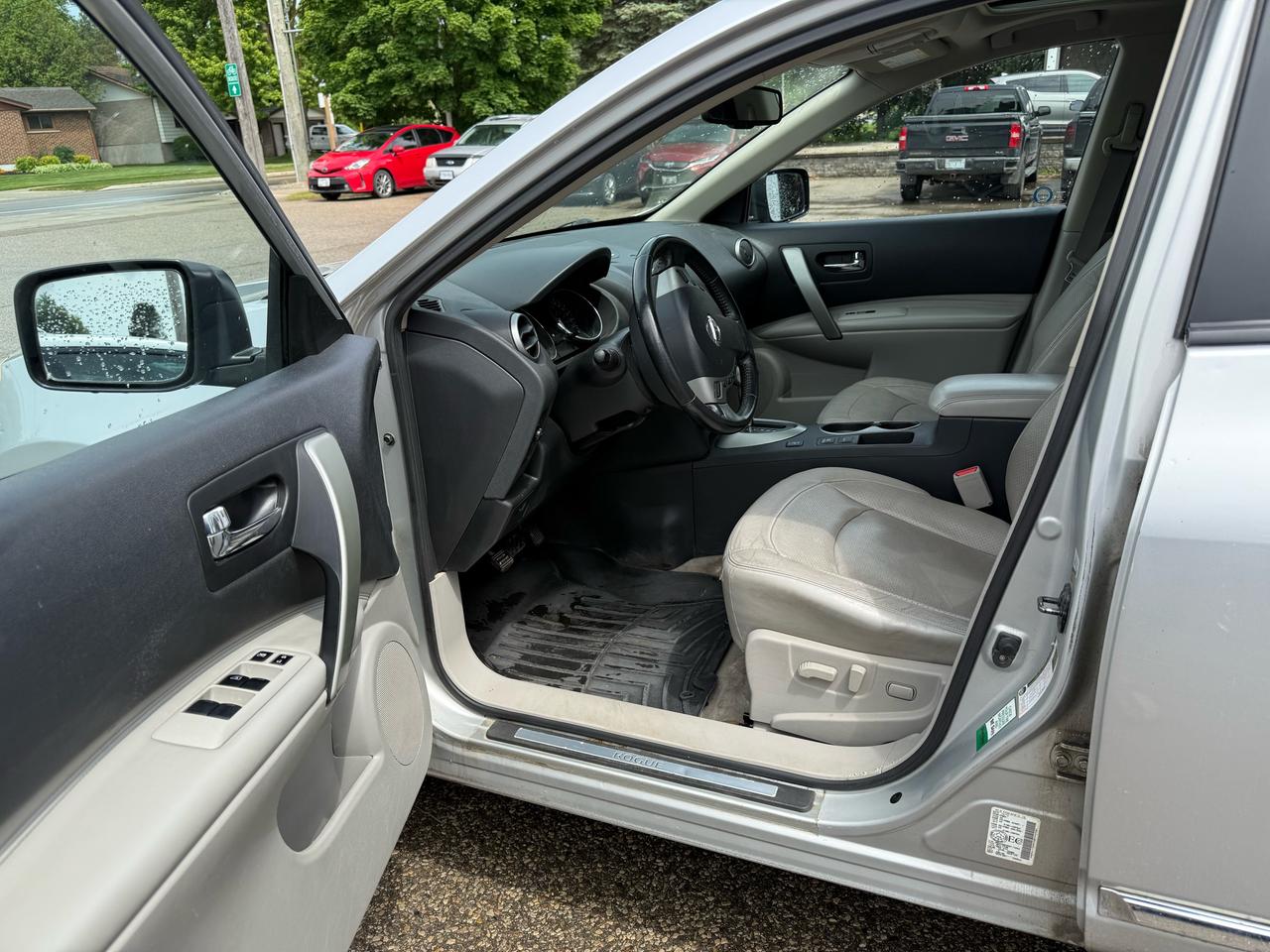 2013 Nissan Rogue SL Photo