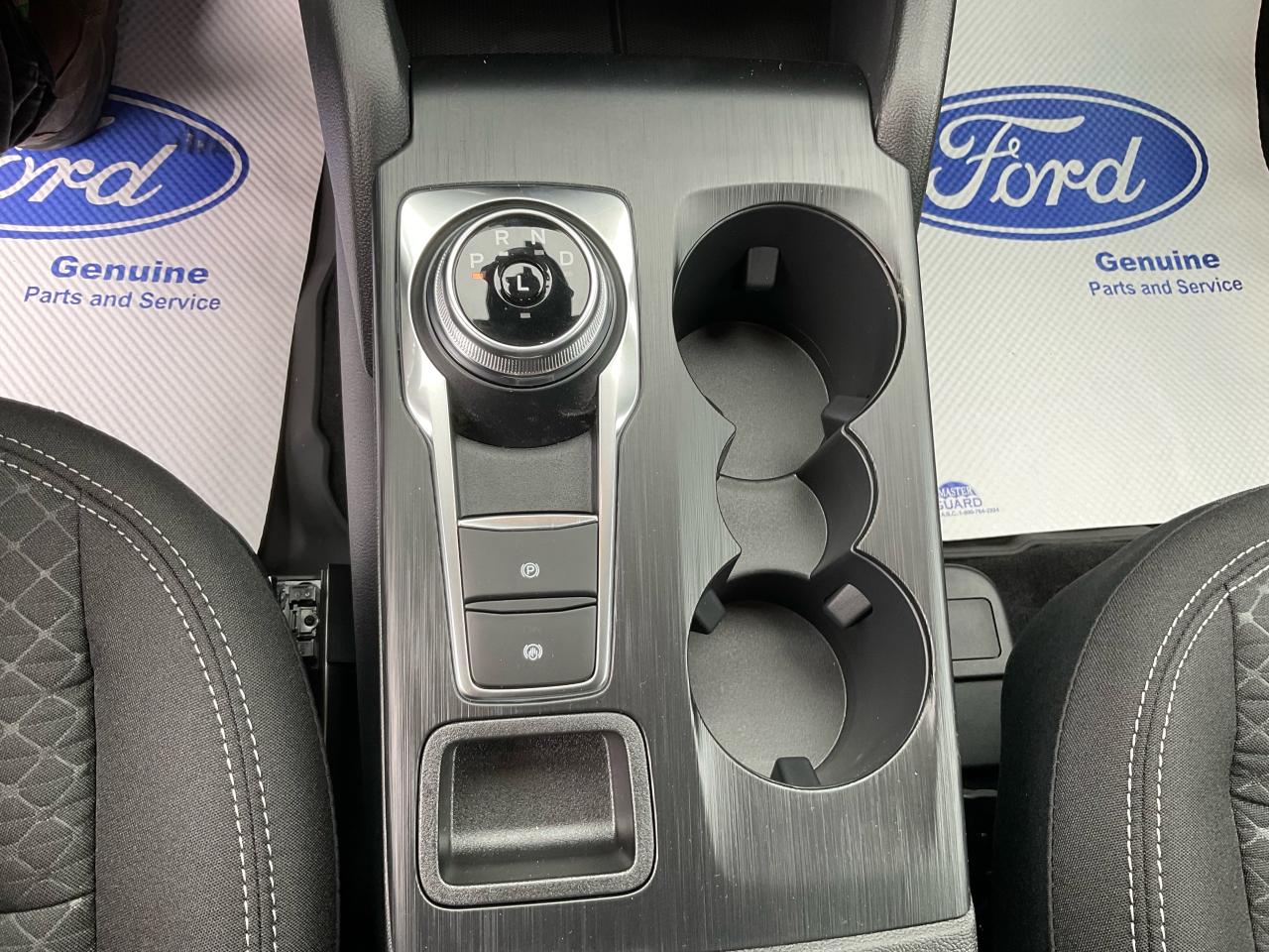 2025 Ford Escape Active Photo5