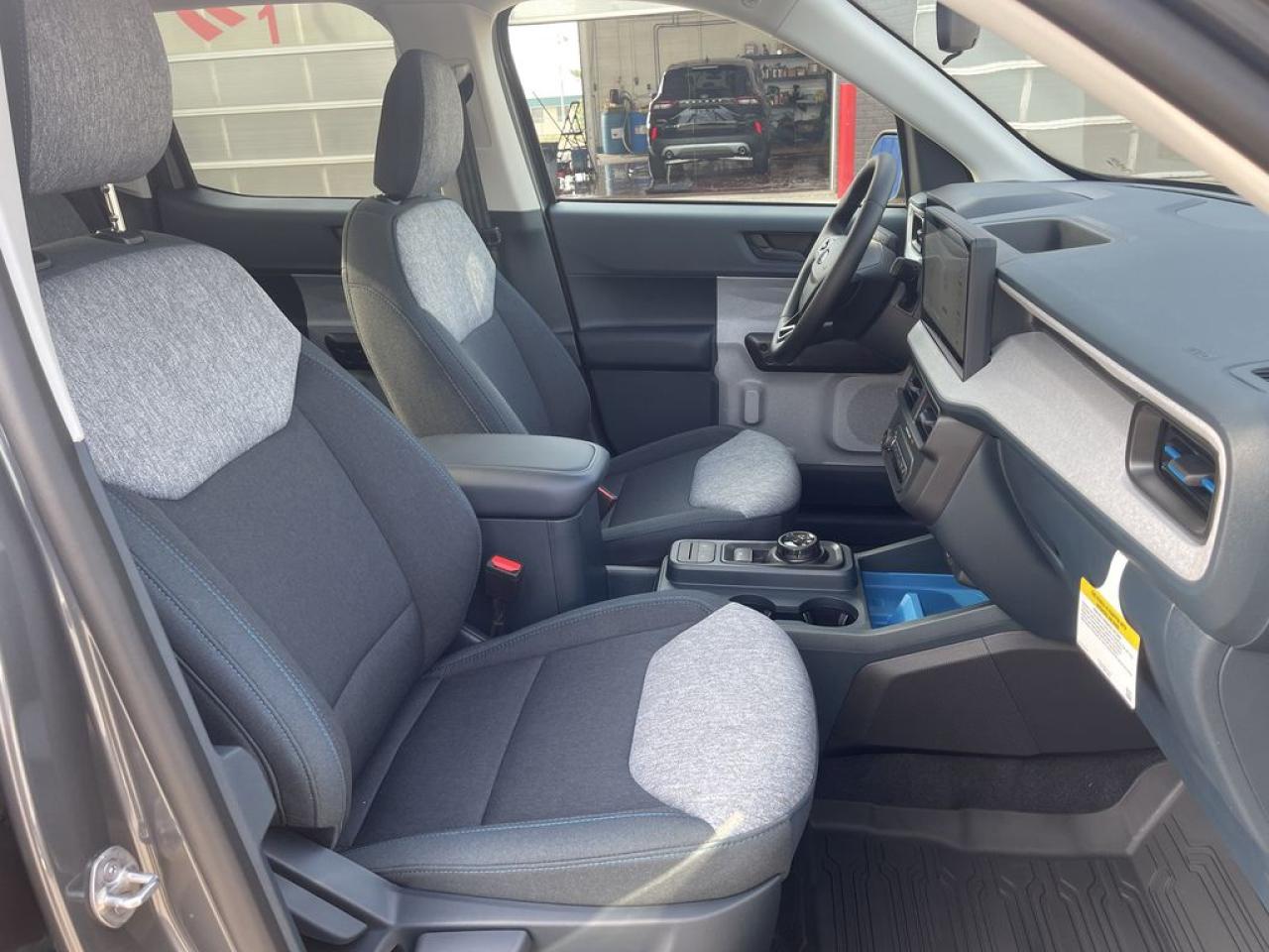 2025 Ford Maverick XLT 302A Photo5
