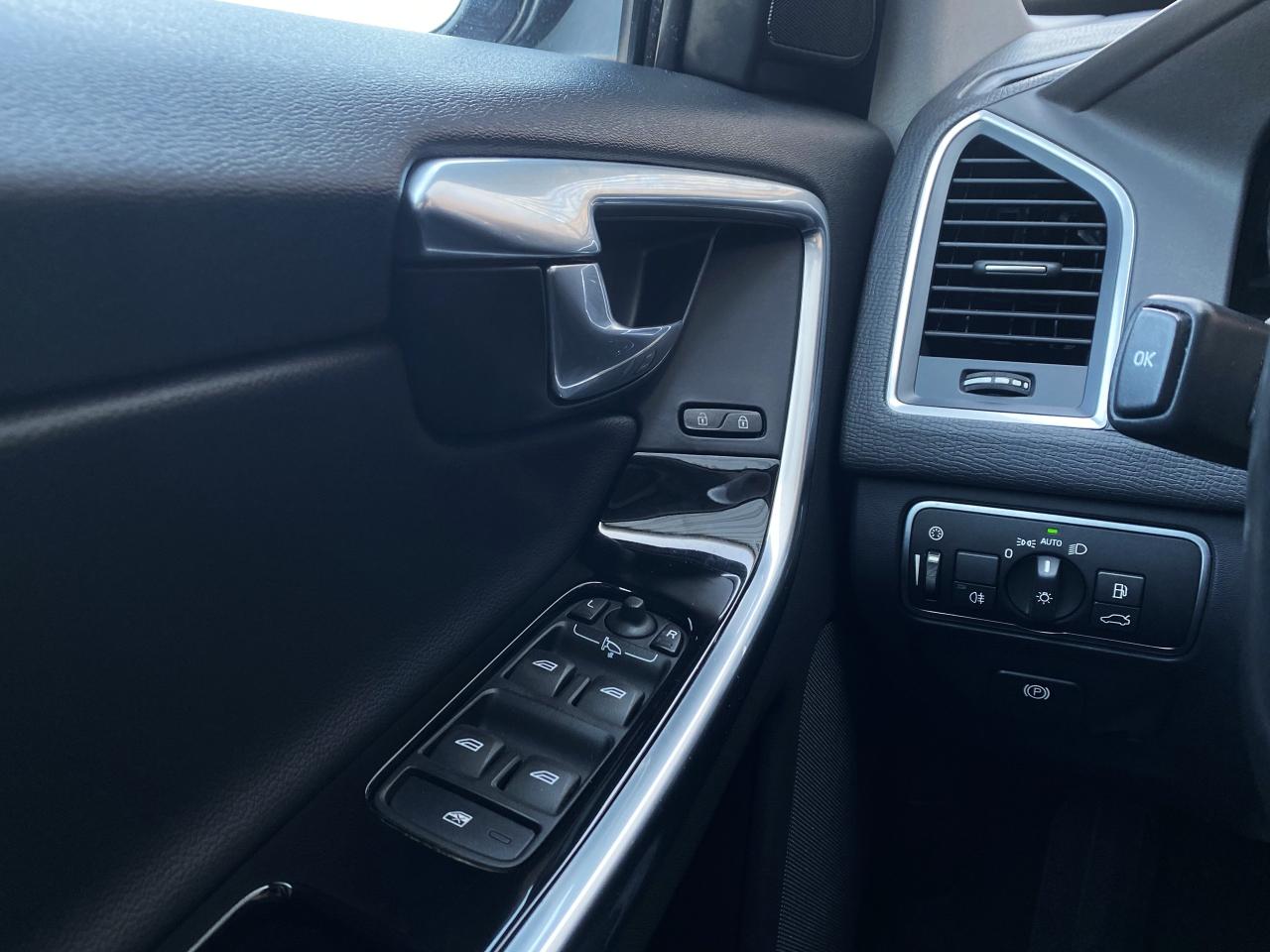 2015 Volvo XC60 2015.5 T5 AWD-PREMIER PLUS-ONLY 82,000KM - Photo #22