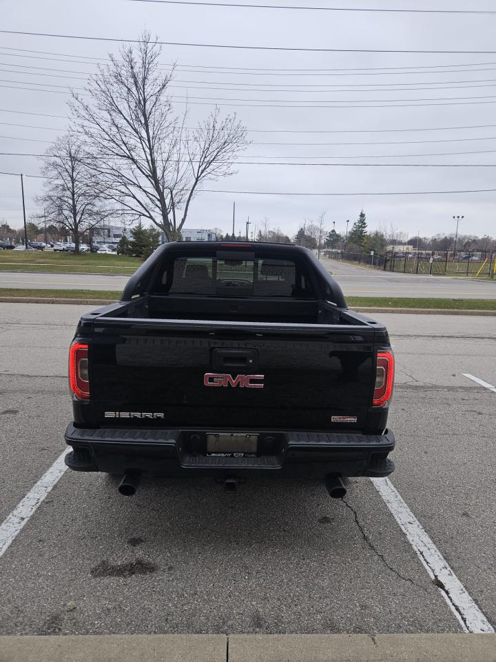 2017 GMC Sierra 1500 SLT - Photo #10