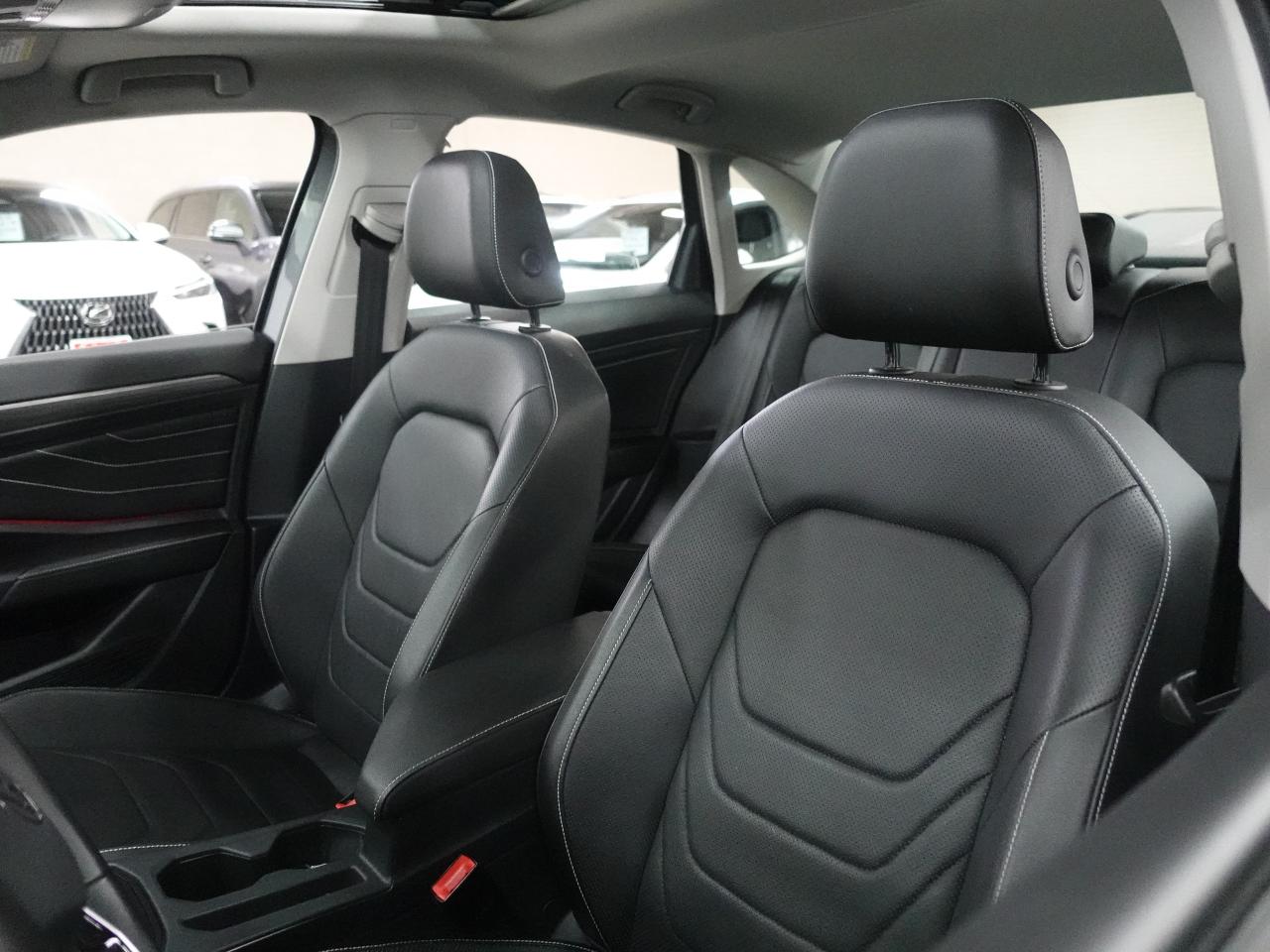 2024 Volkswagen Jetta HIGHLINE | Nav | Leather | Panoroof | DigitalDash