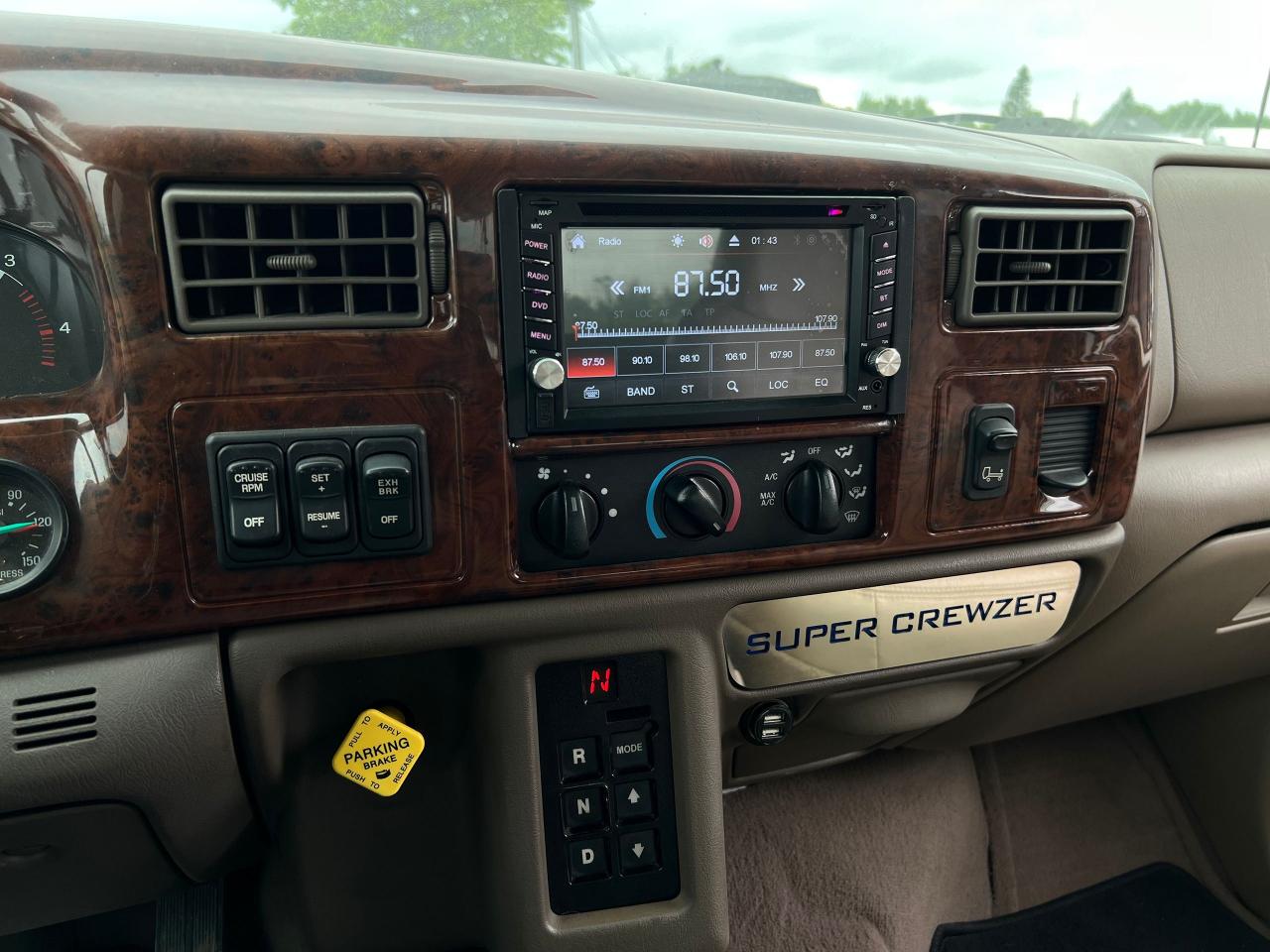 2003 Ford F-650 XLT - Photo #17