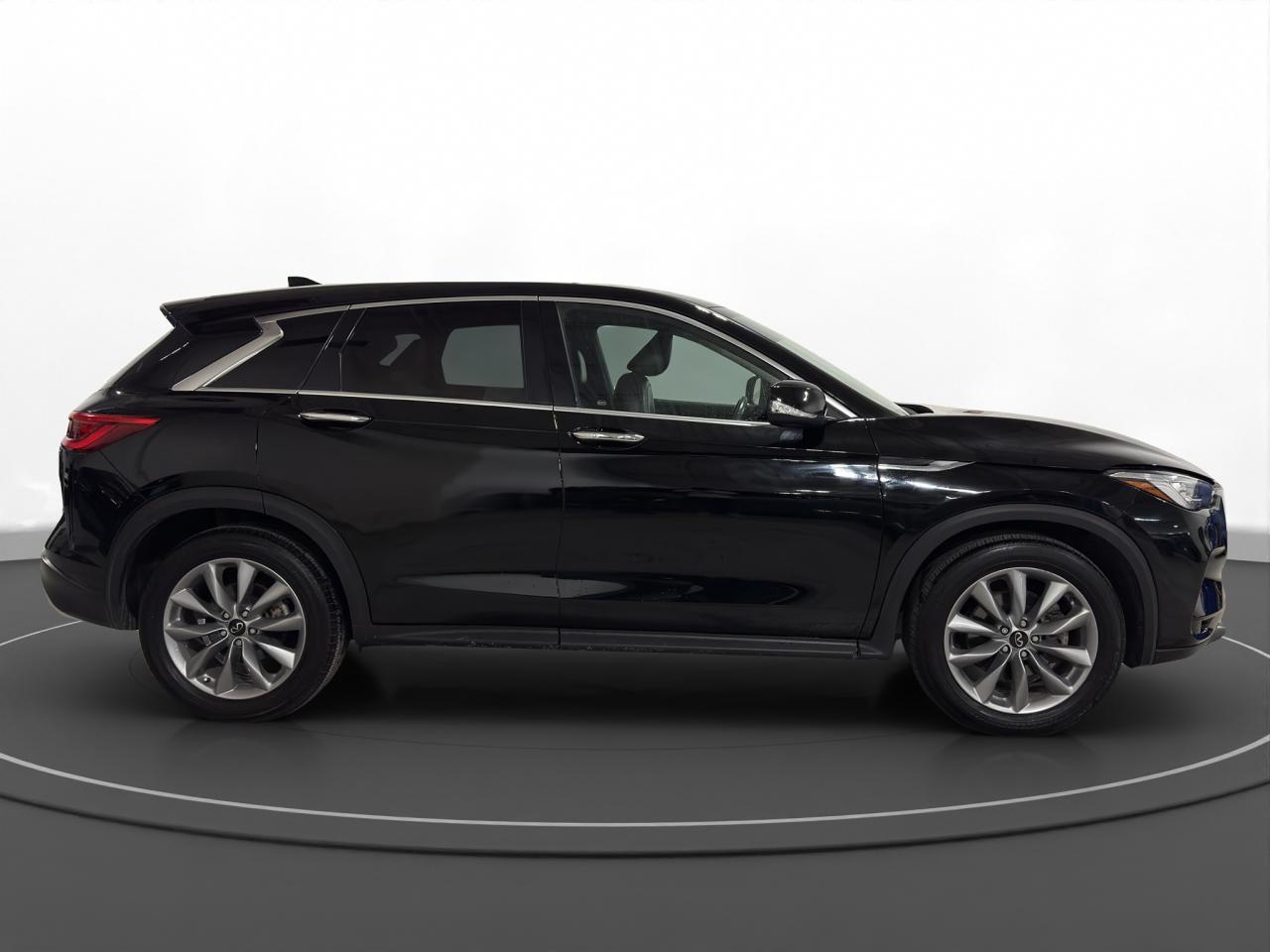 2021 Infiniti QX50 PURE Photo3