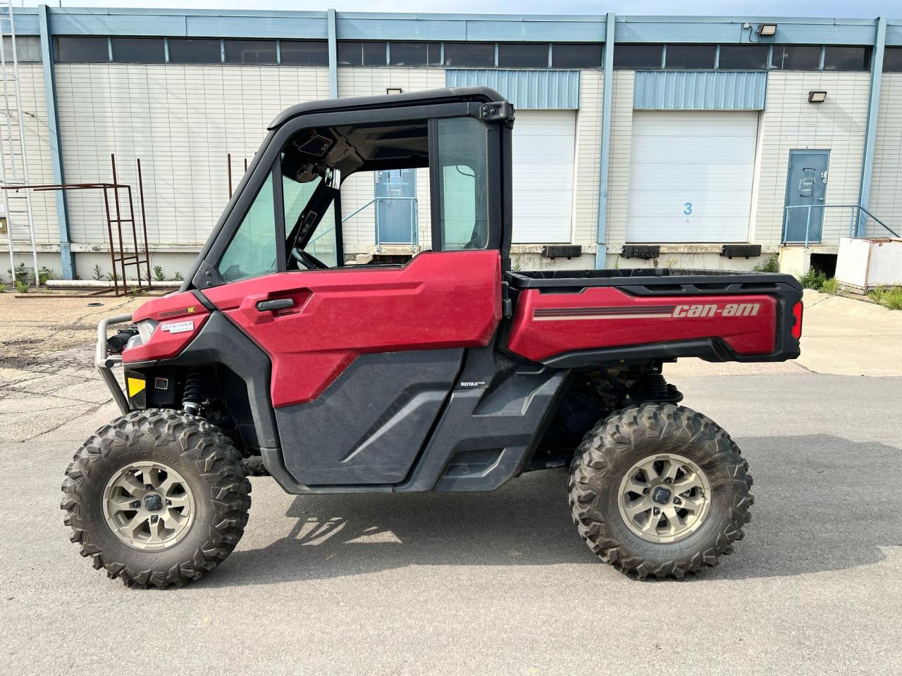 2024 Can-Am Defender HD10 LIMITED - Photo #7