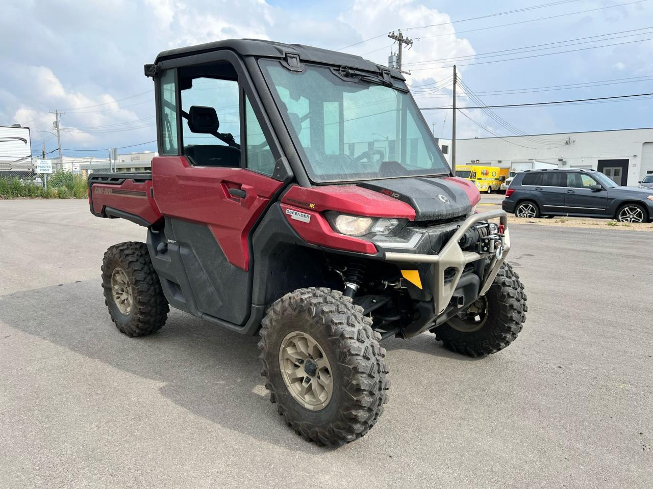 2024 Can-Am Defender HD10 LIMITED - Photo #3