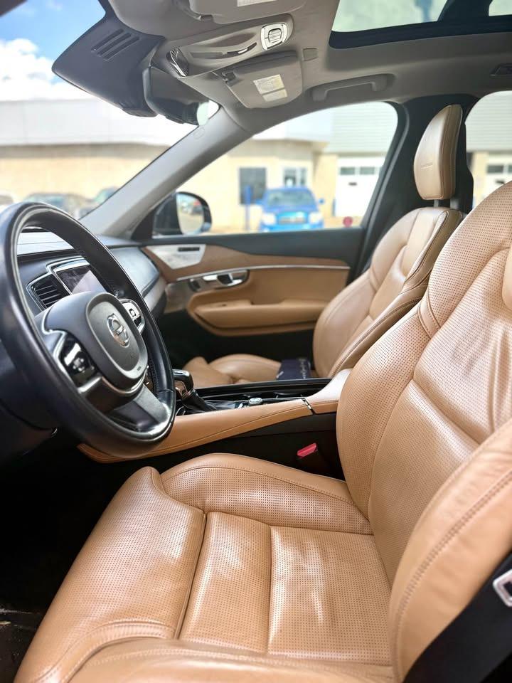 2016 Volvo XC90 T6 Inscription - Photo #11
