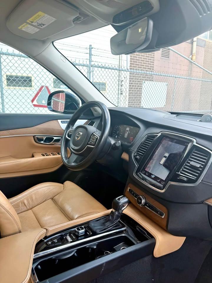 2016 Volvo XC90 T6 Inscription - Photo #12