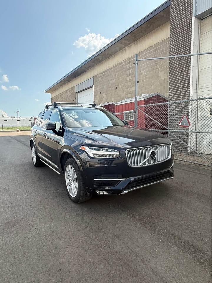 2016 Volvo XC90 T6 Inscription - Photo #2