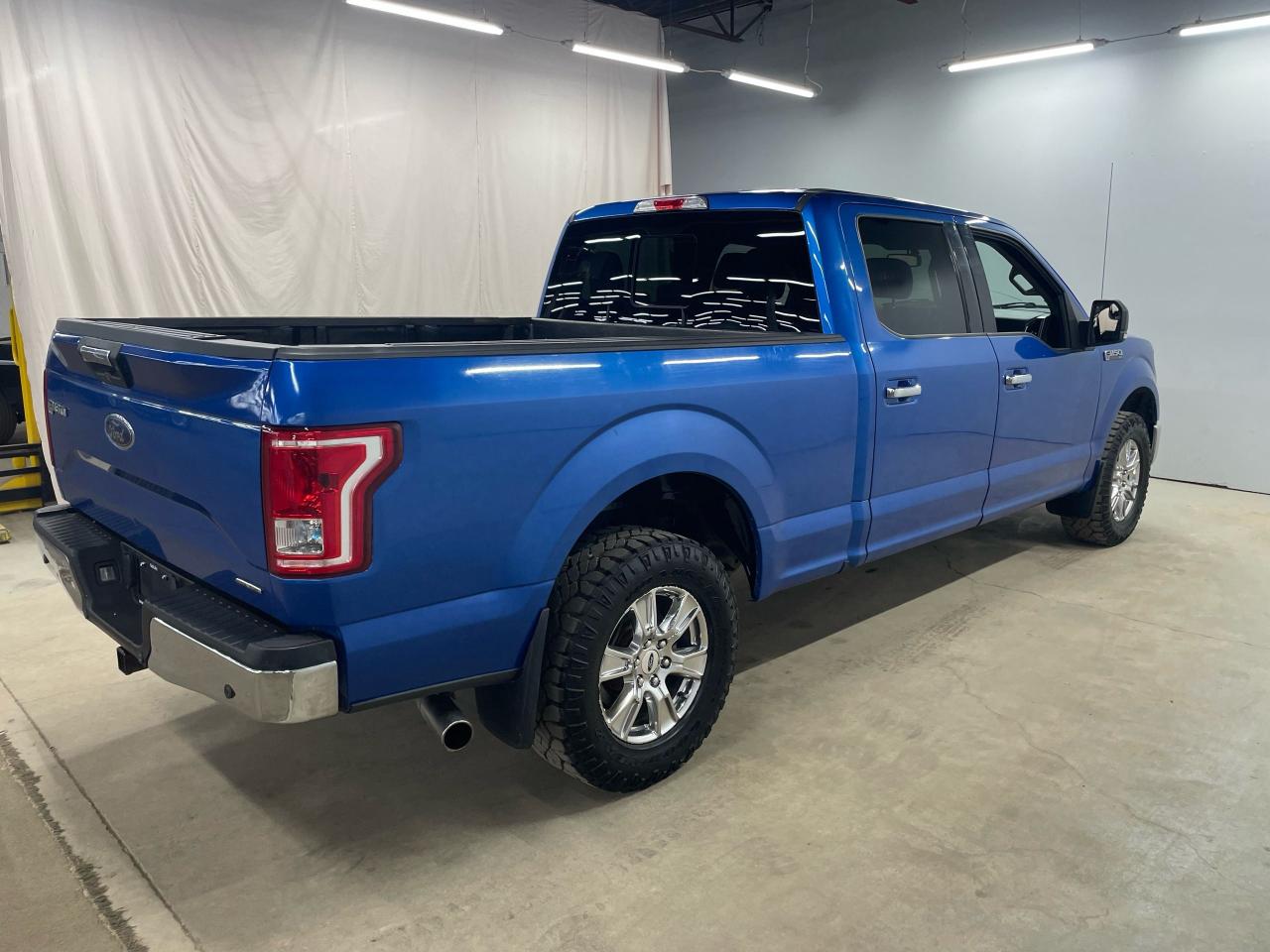 2016 Ford F-150 XLT Photo6