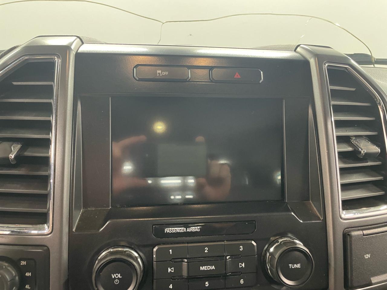 2016 Ford F-150 XLT Photo18